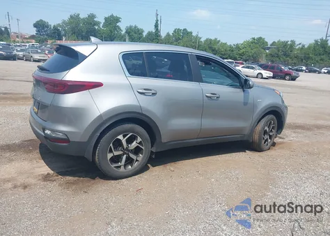 2022 Kia Sportage Lx z USA, uszkodzony, nr VIN KNDPMCACXN7975049